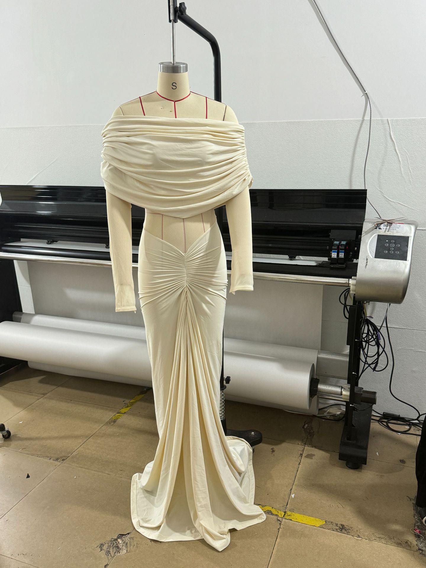 Beige Women Prom Dress Sexy Of - đánh giá và giá Formal Wear Gowns For Women